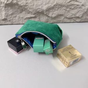 La Mer Green Velvet Cosmetic Bag