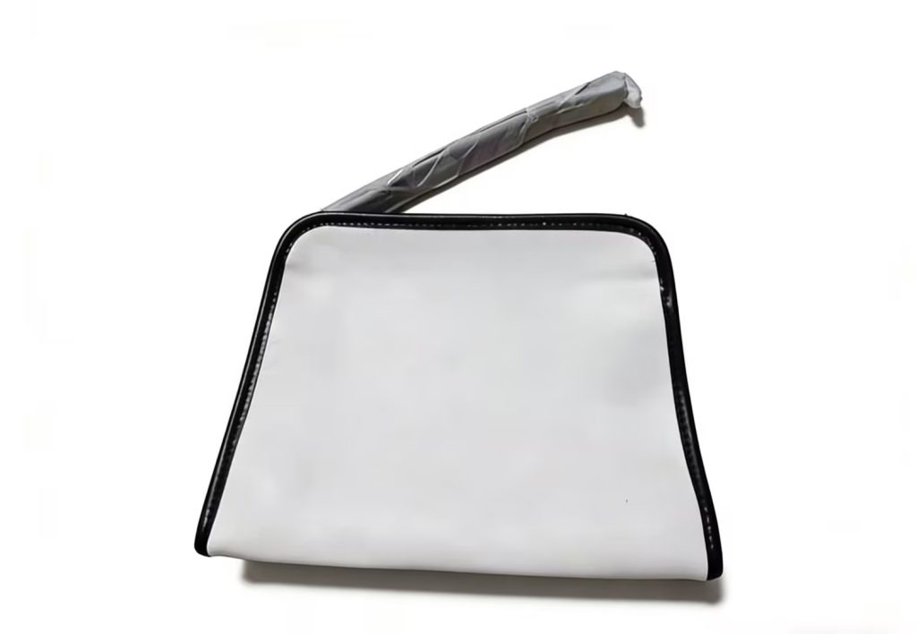 Need a timeless black-and-white HR bag to elevate your brand's accessory collection?